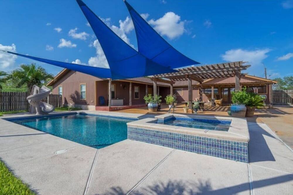 Photo of Outdoor in Sandia