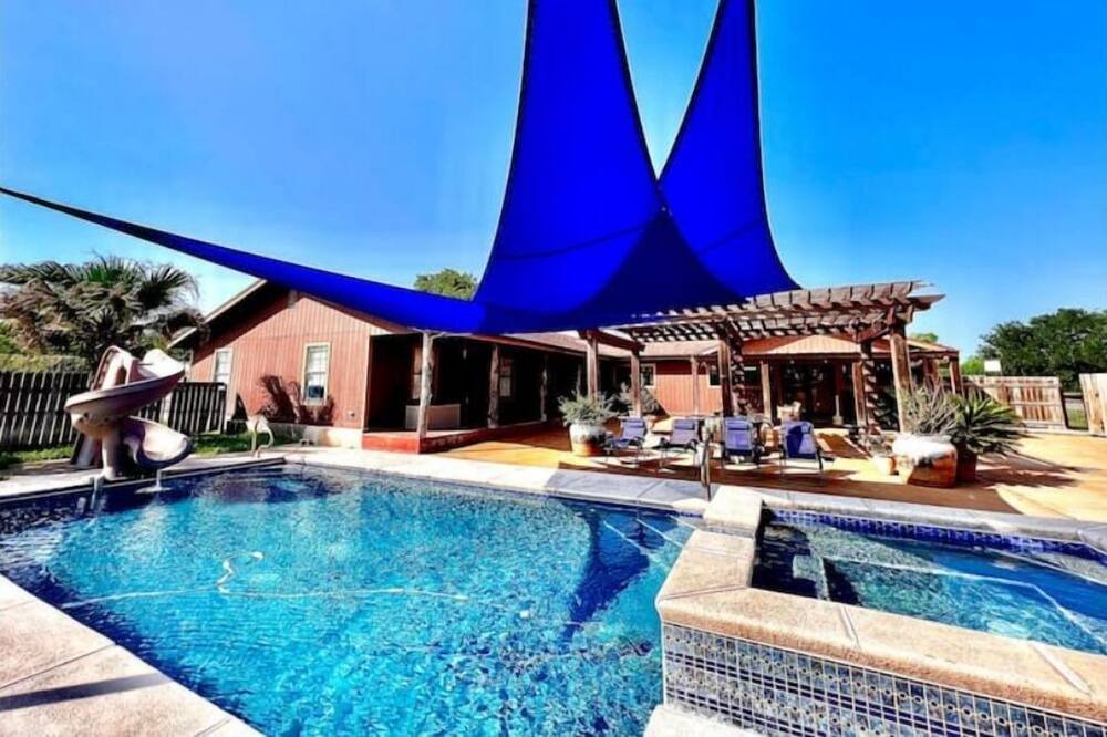 Photo of Outdoor in Sandia