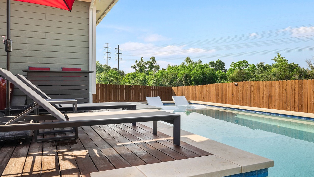 Photo of Outdoor in McNeil