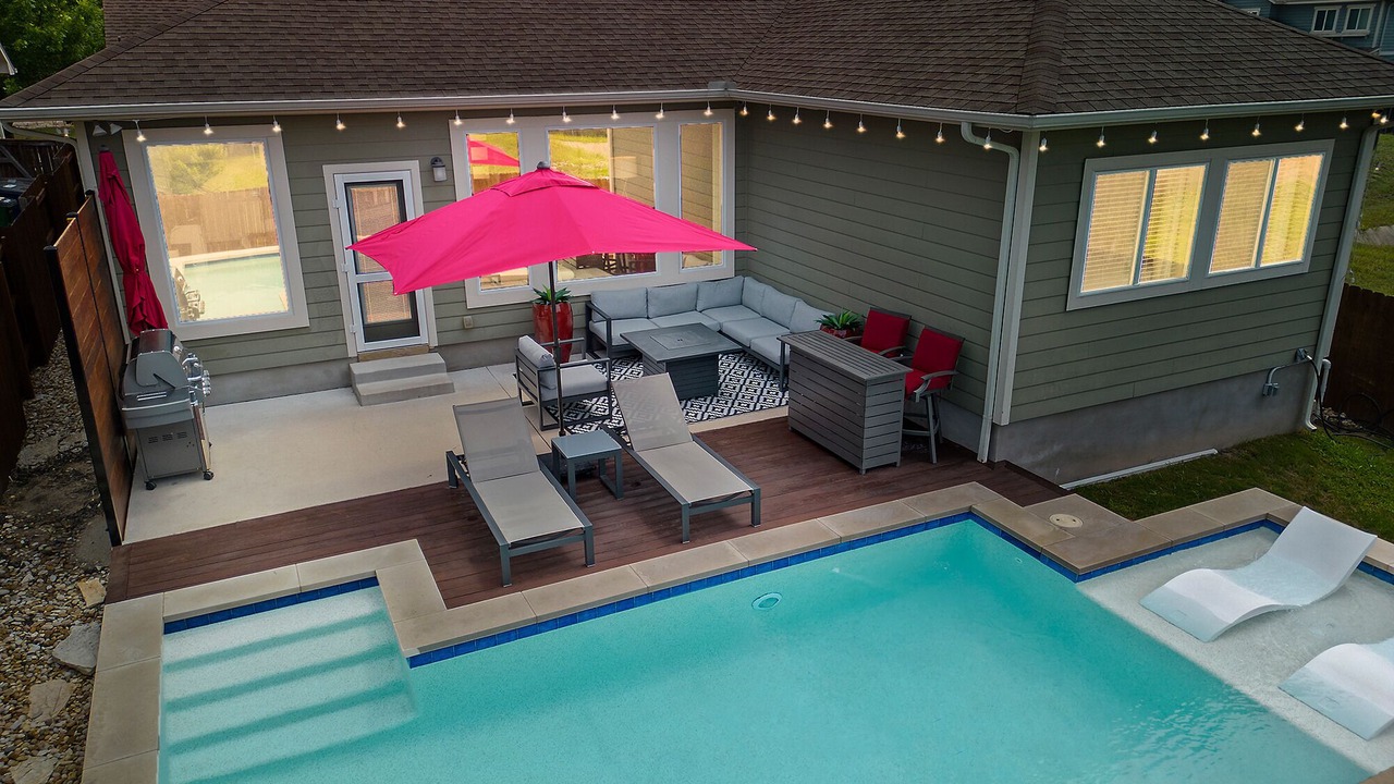 Photo of Outdoor in McNeil
