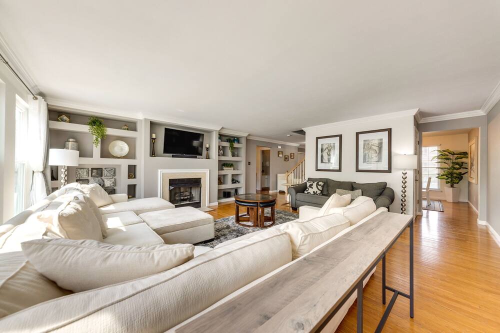 Photo of Livingroom in Dardenne Prairie