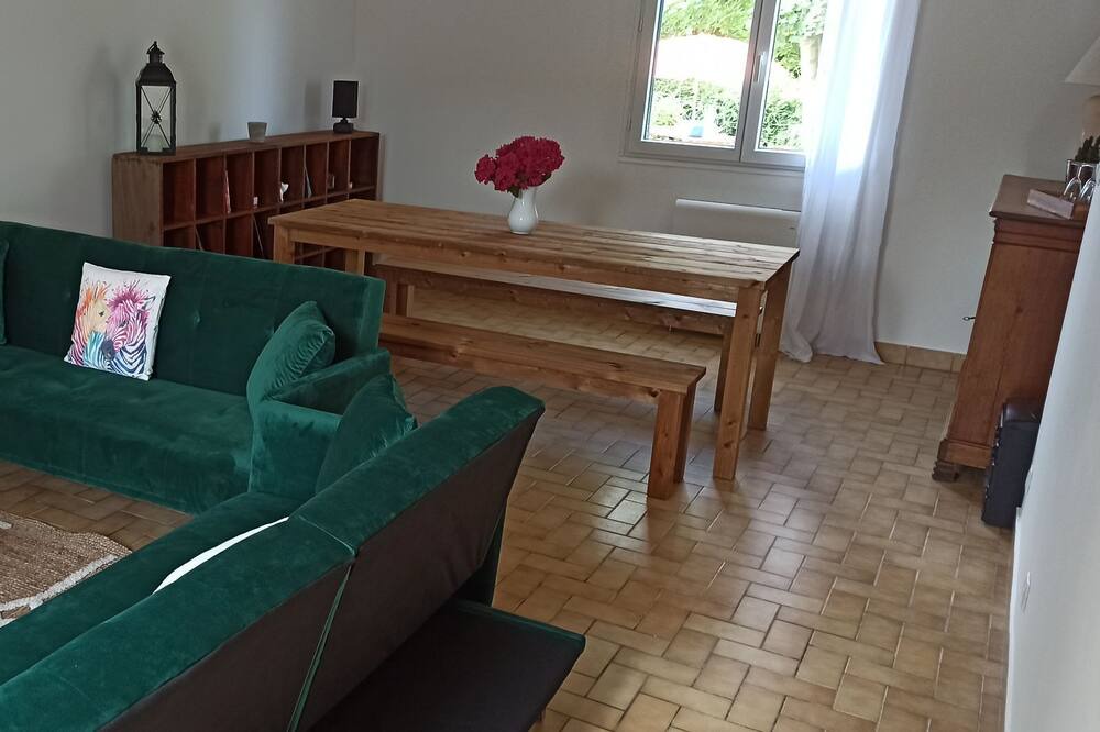 Photo of Livingroom in Le Planet