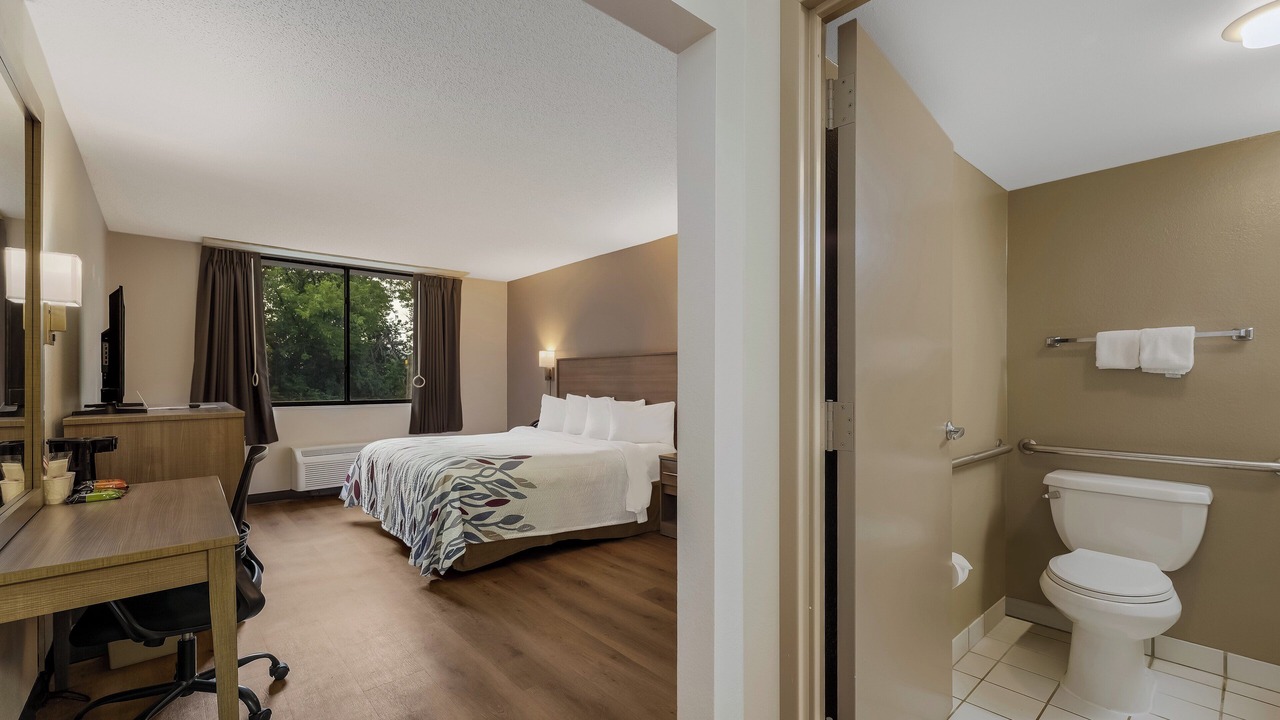 Photo of Bedroom in Painted Post