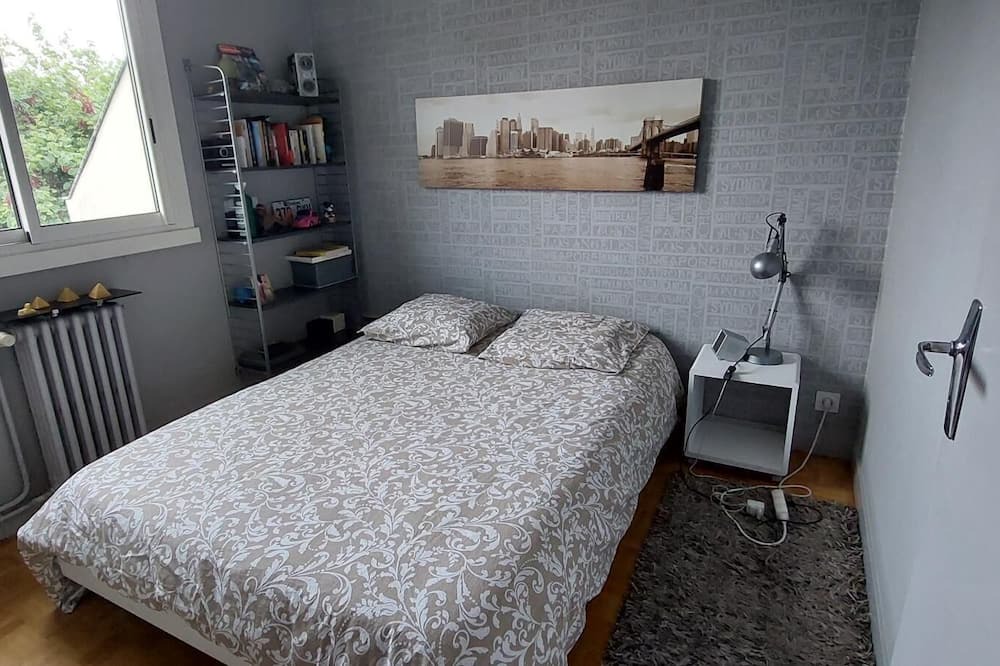 Photo of Bedroom in Sainte-Therese - Quineleu