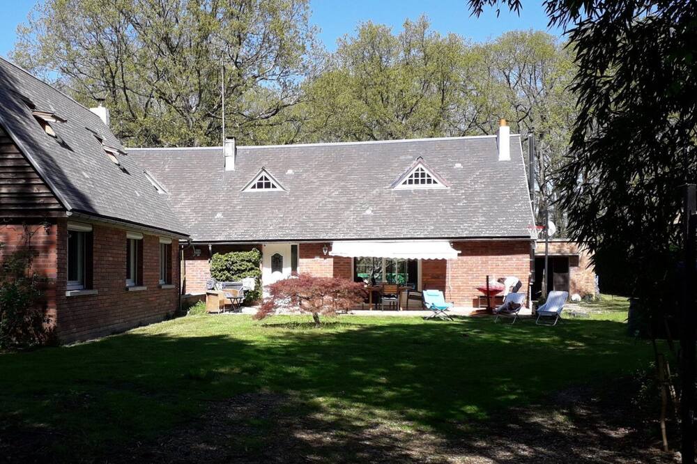 Photo of Outdoor in Ferrieres