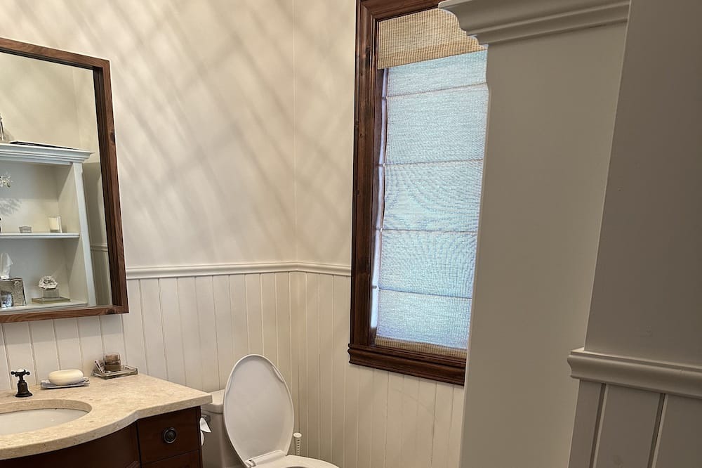 Photo of Bathroom in Sainte-Agathe-des-Monts