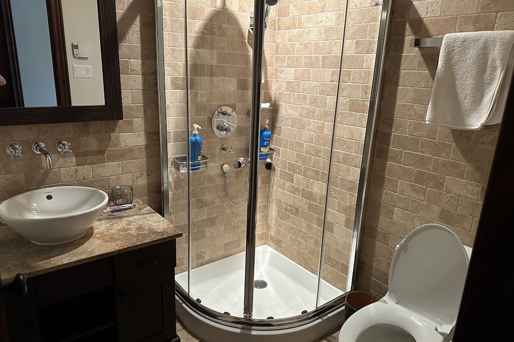Photo of Bathroom in Sainte-Agathe-des-Monts