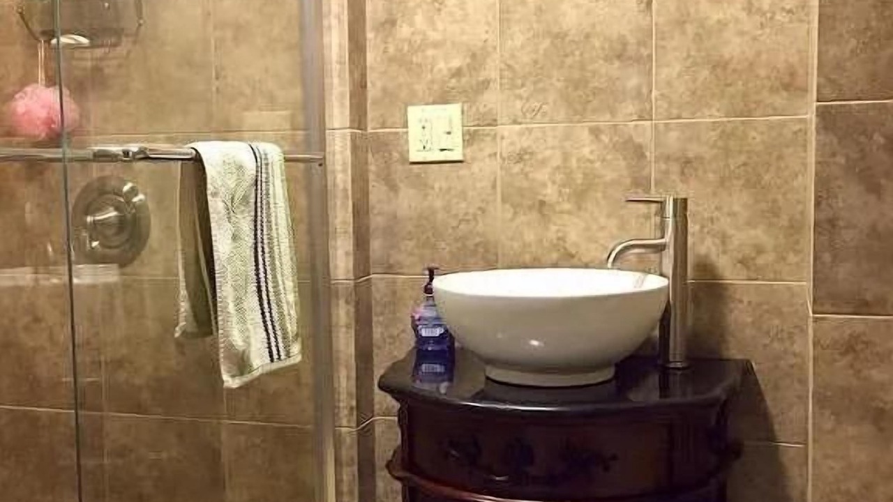 Photo of Others in Roxbury