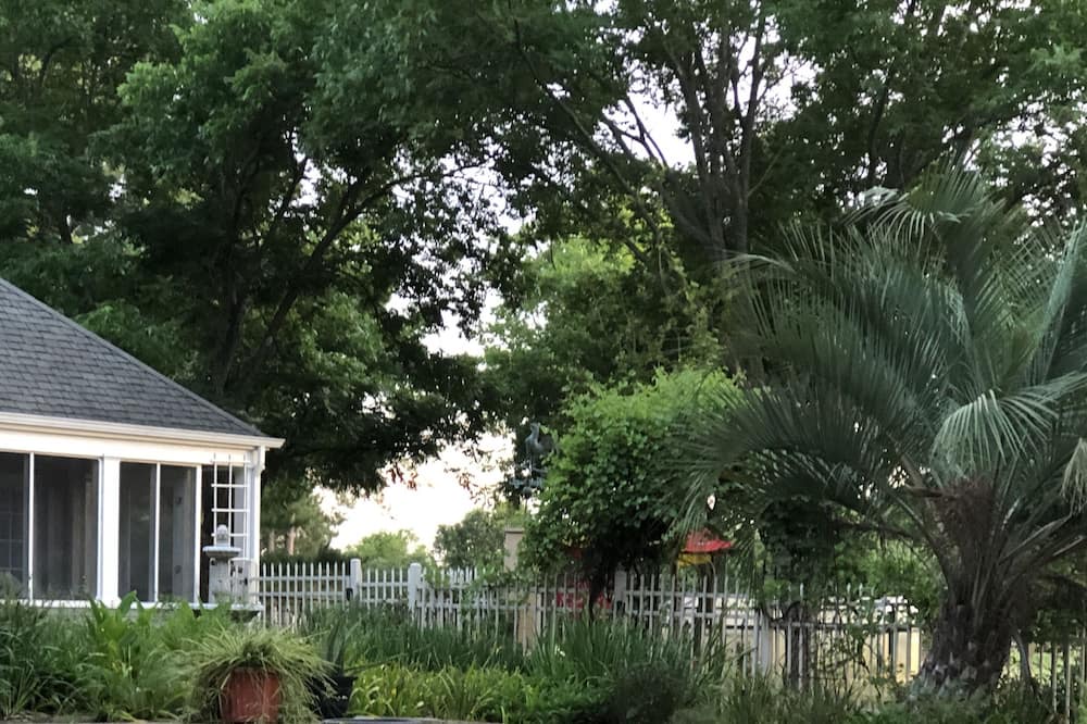 Photo of Outdoor in Ennis