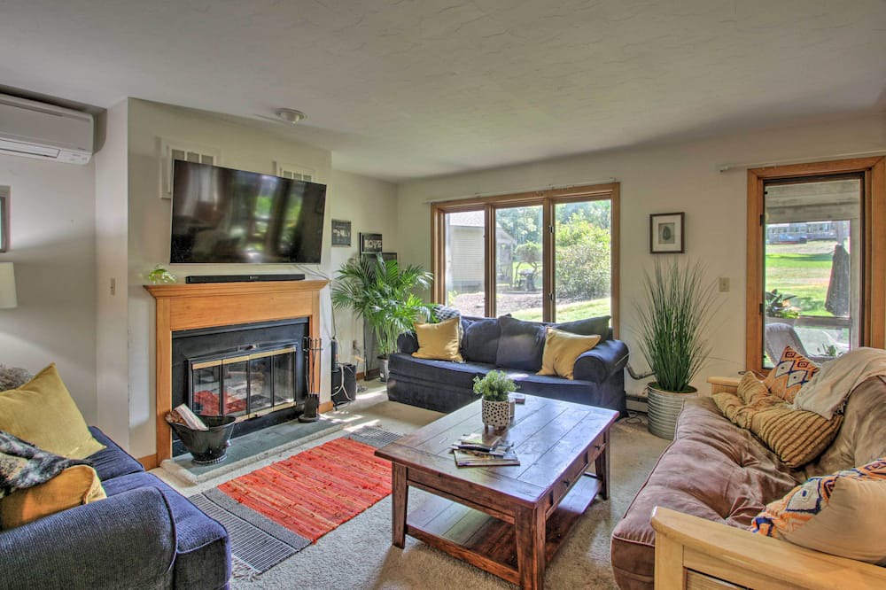 Photo of Livingroom in Gilford