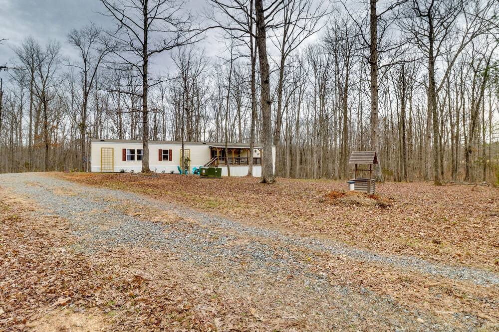 Photo of Others in Louisa