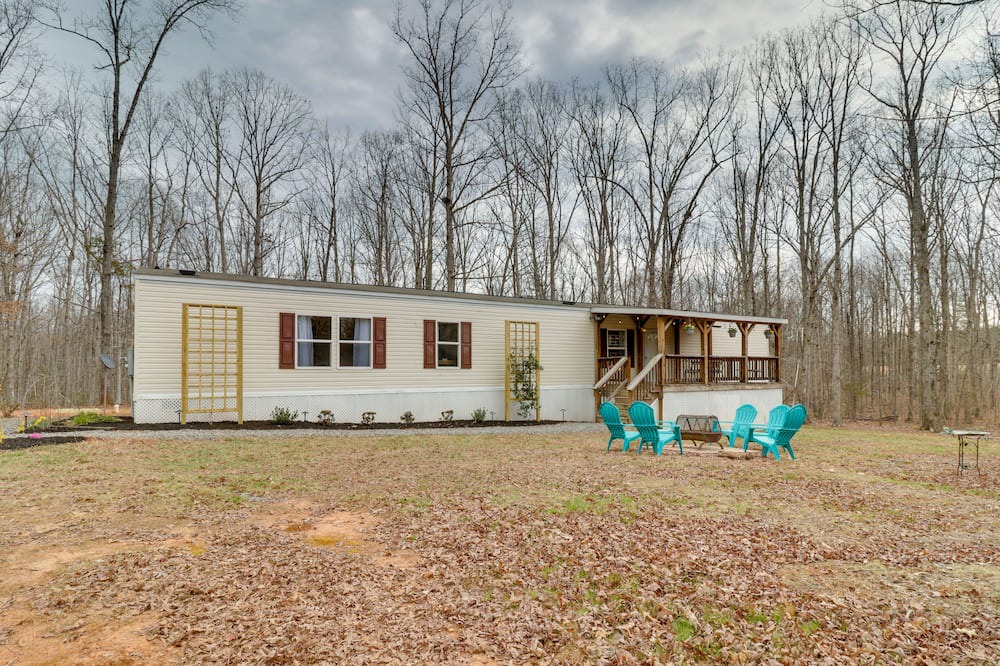 Photo of Outdoor in Louisa