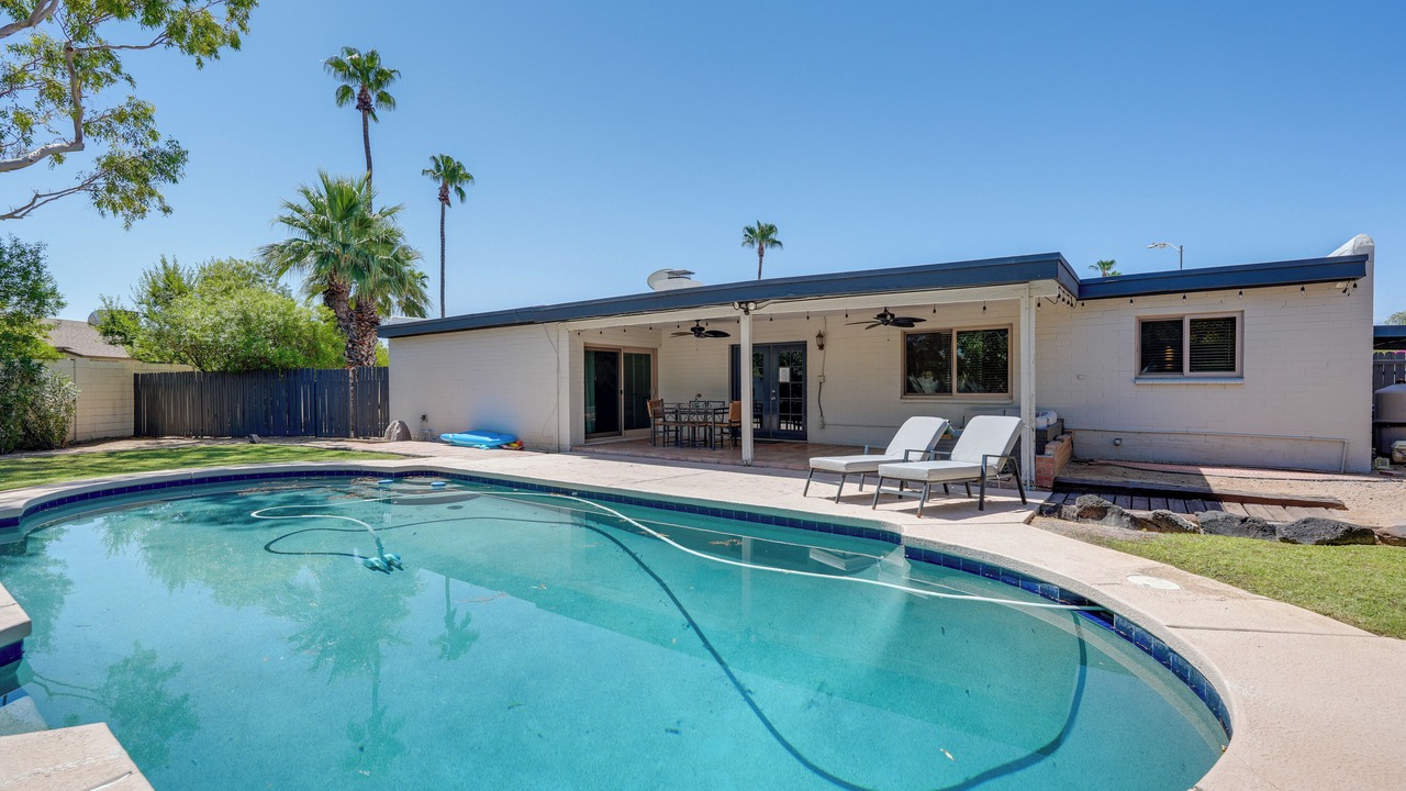 Photo of Others in Roadrunner Estates