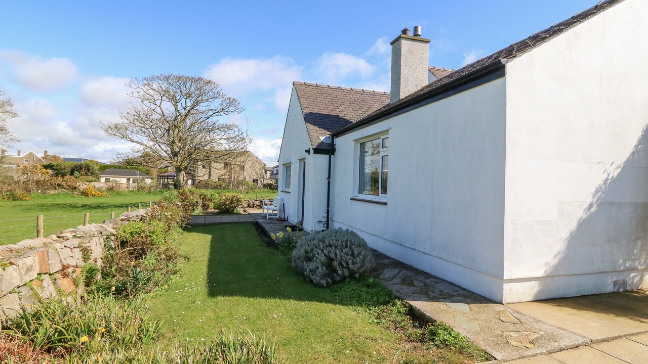 Photo of Outdoor in Edern