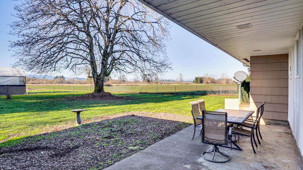 Photo of Others in Albany