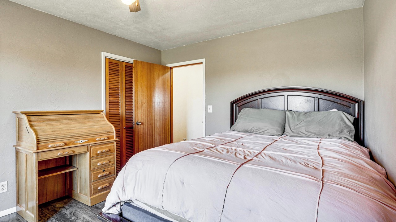 Photo of Others in Albany