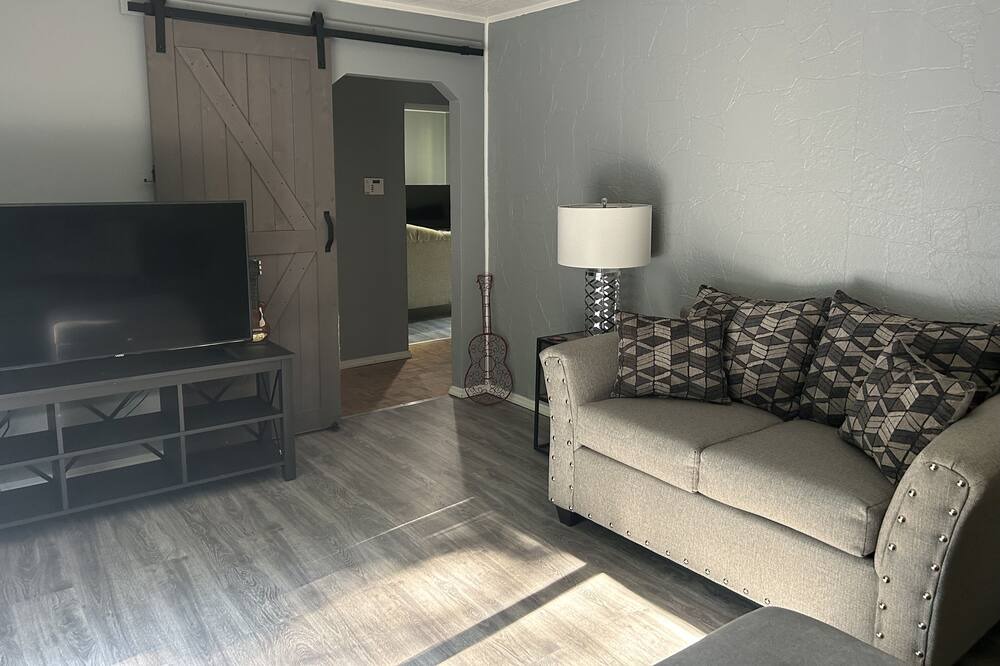 Photo of Livingroom in Joelton