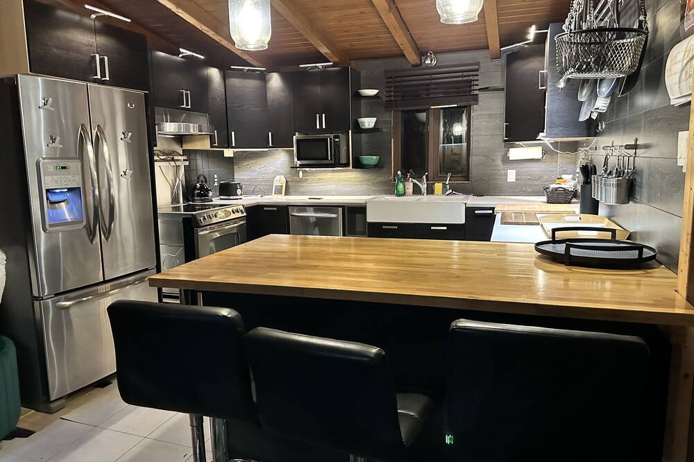 Photo of Kitchen in Sainte-Marthe-sur-le-Lac