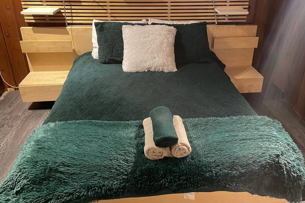 Photo of Bedroom in Sainte-Marthe-sur-le-Lac