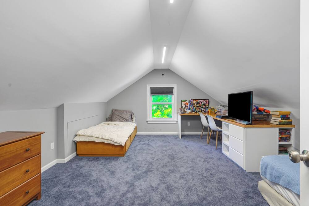 Photo of Bedroom in Shirley