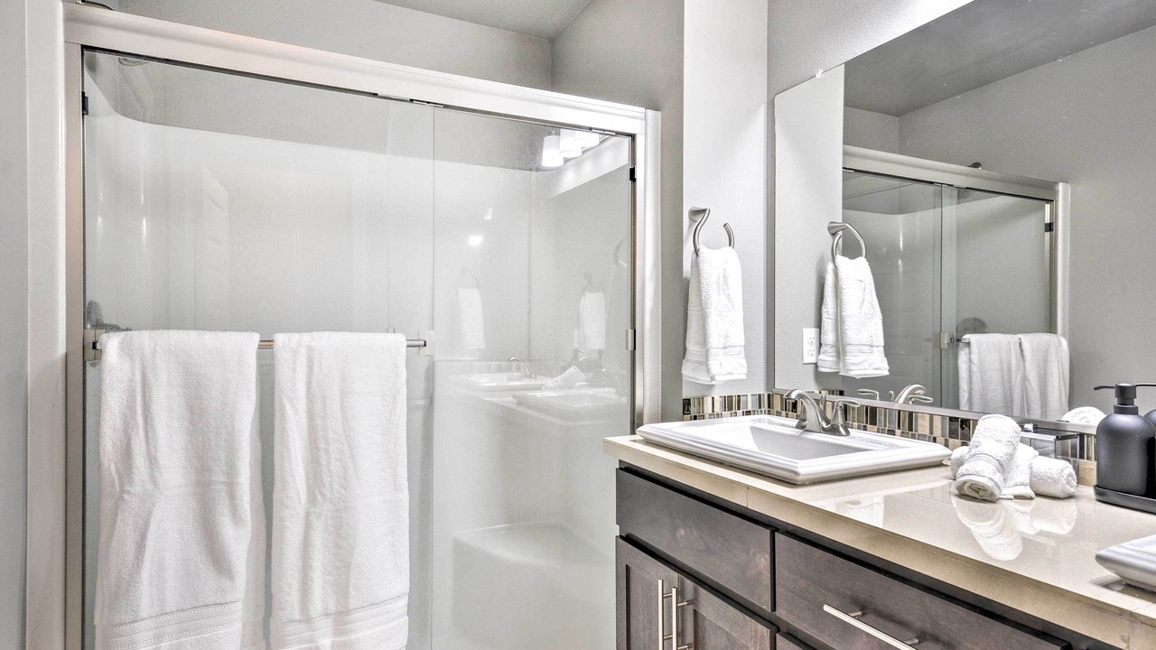 Photo of Others in Newberg