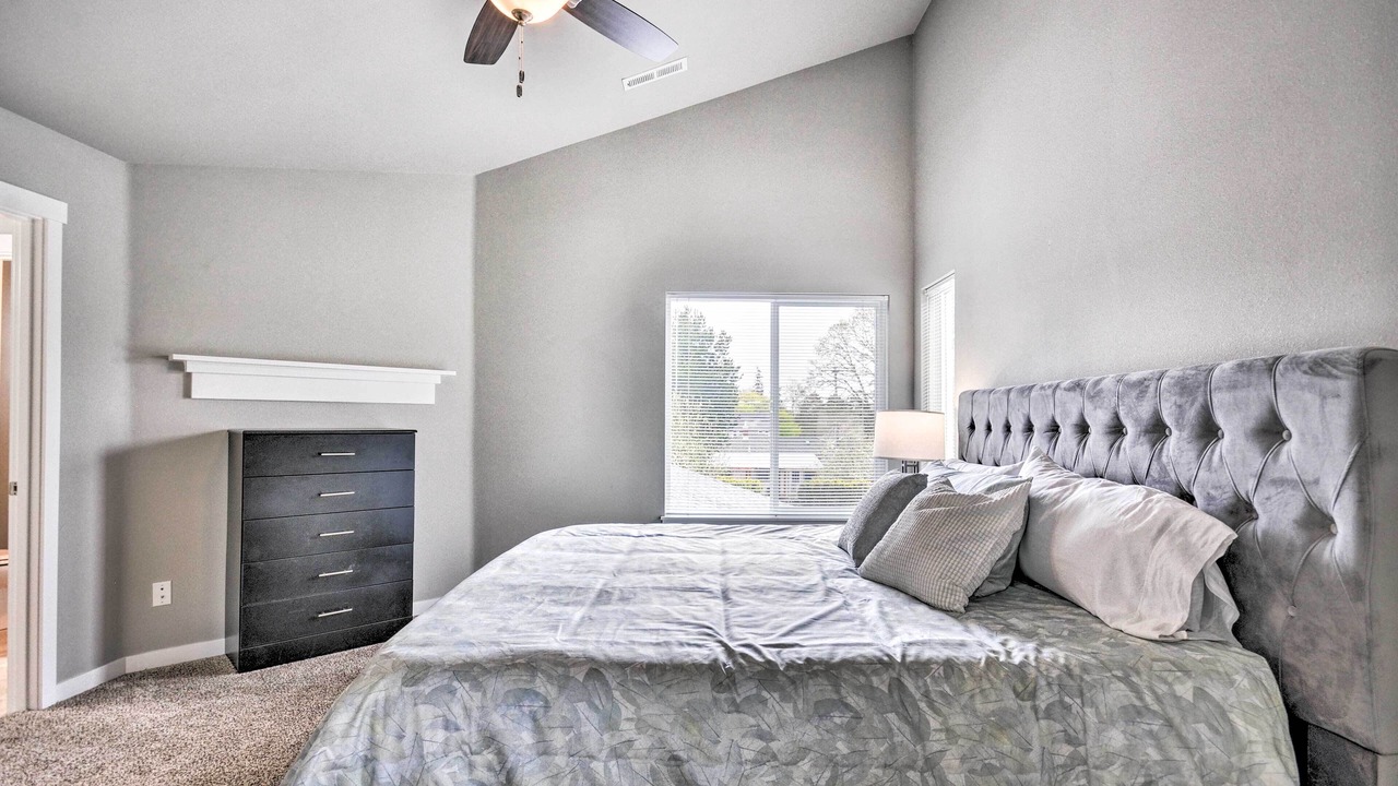 Photo of Bedroom in Newberg