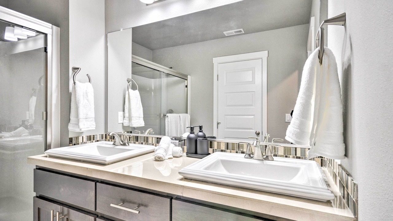 Photo of Others in Newberg