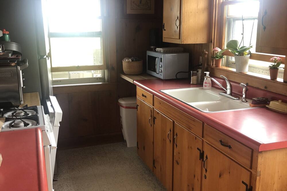 Photo of Kitchen in Surfside