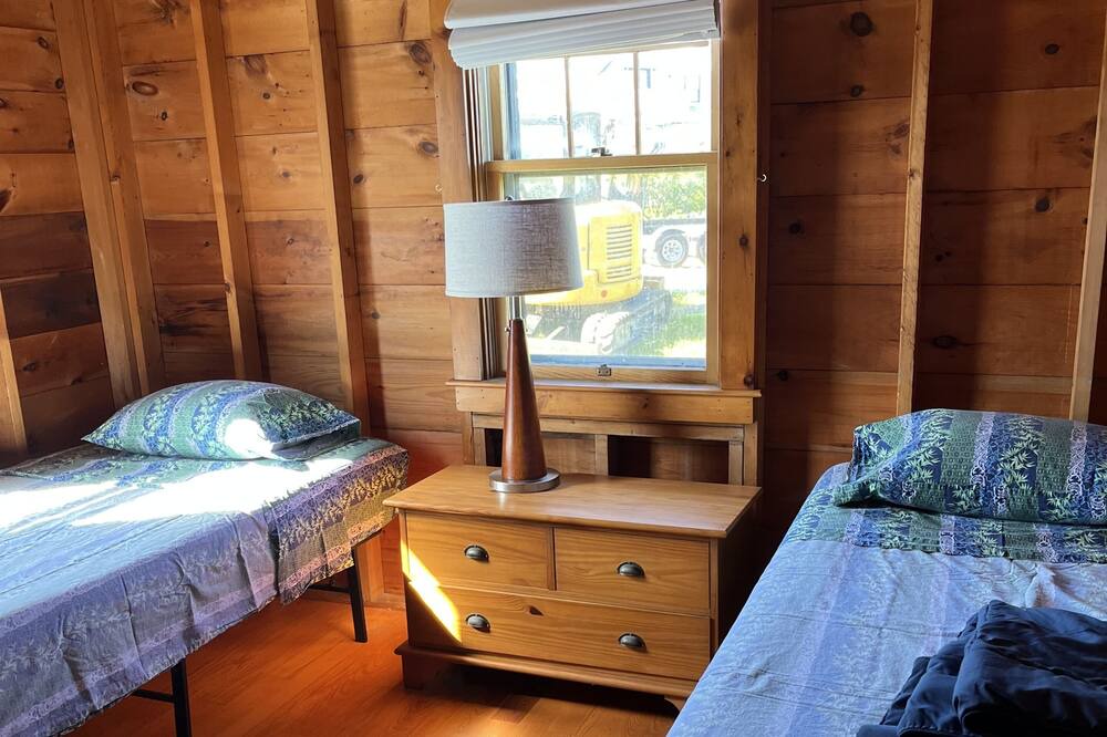 Photo of Bedroom in Surfside