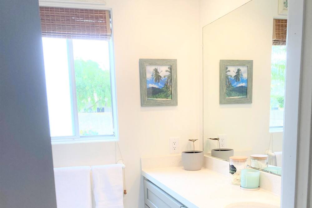 Photo of Bathroom in Los Altos