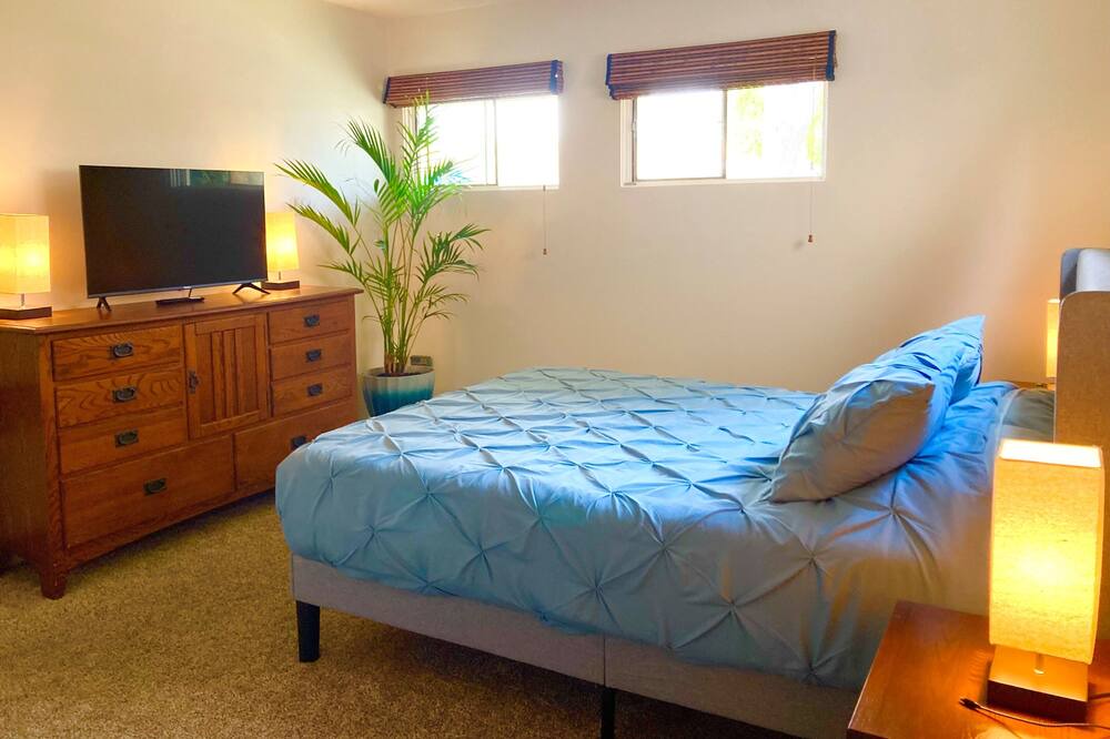 Photo of Bedroom in Los Altos