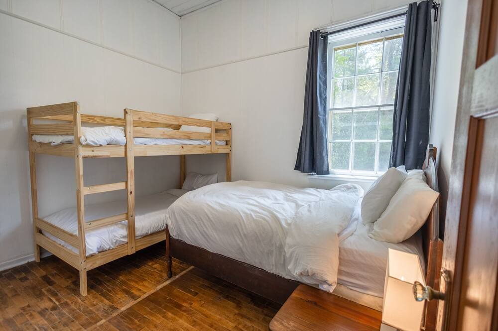 Photo of Bedroom in South Bruce Peninsula