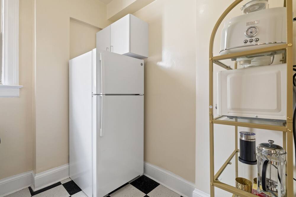 Photo of Kitchen in Embassy Row