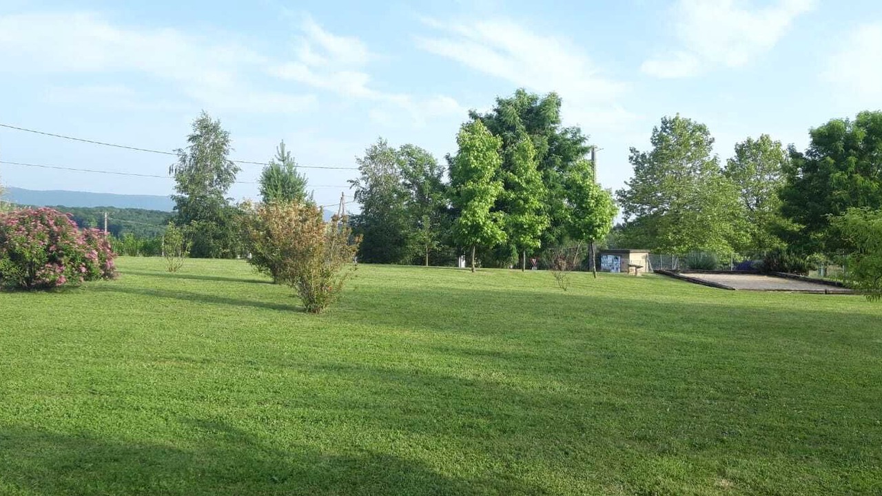 Photo of Others in Salavre