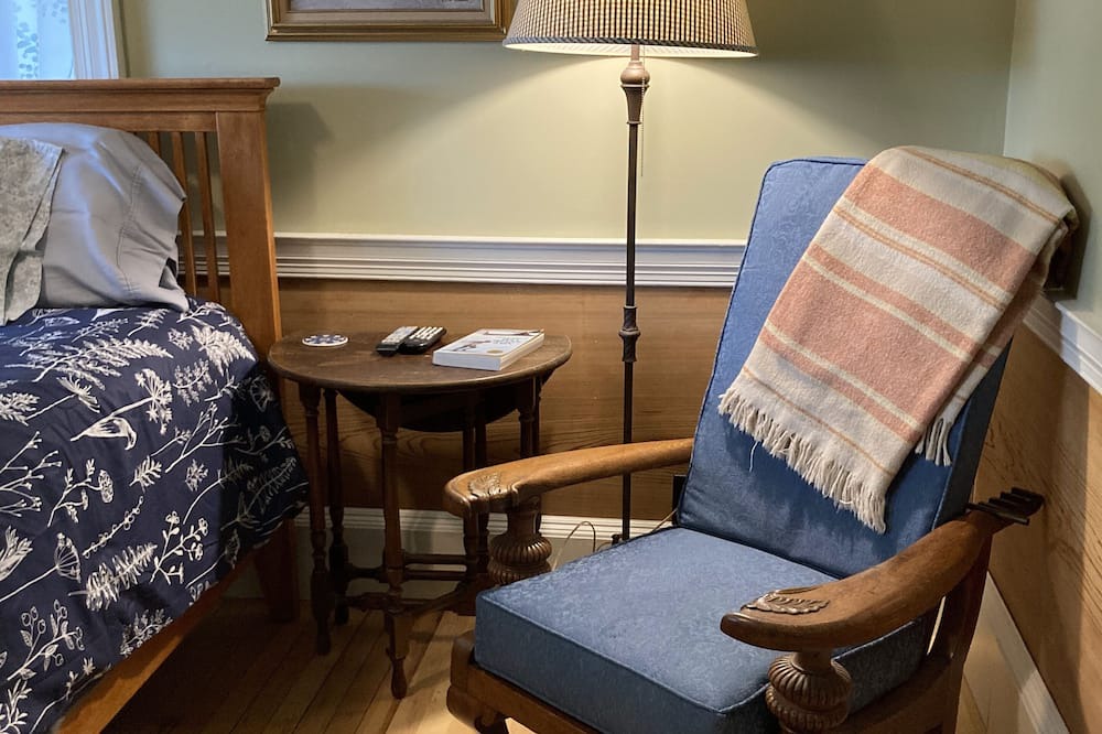 Photo of Bedroom in Center Harbor