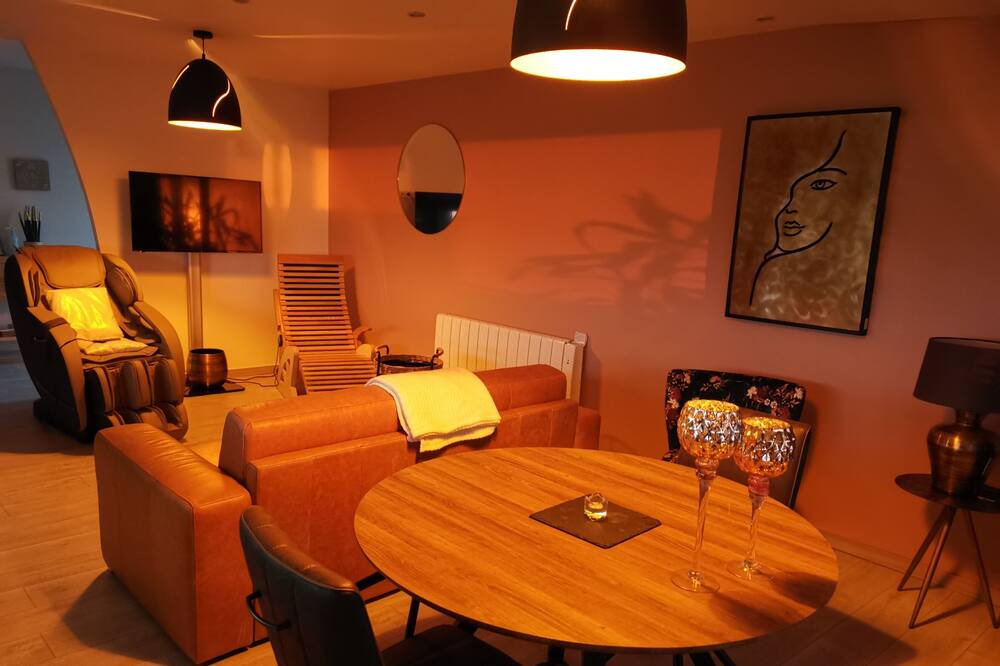 Photo of Others in Lynde