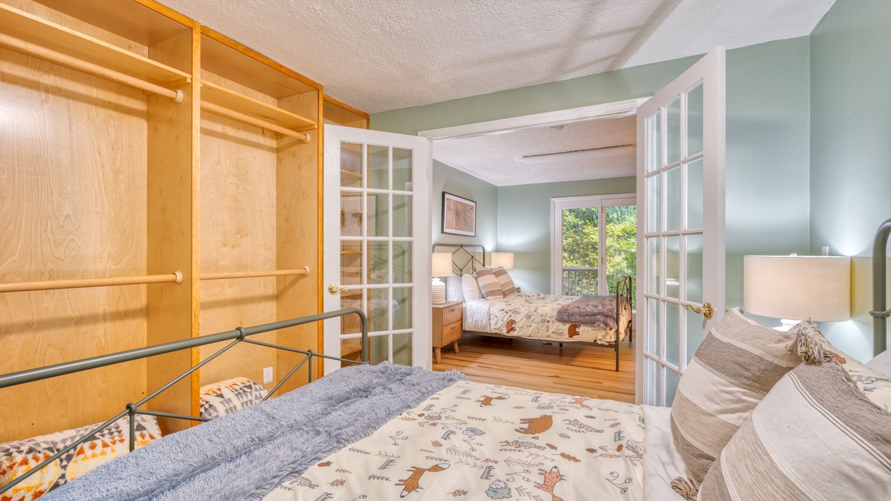 Photo of Others in Zigzag