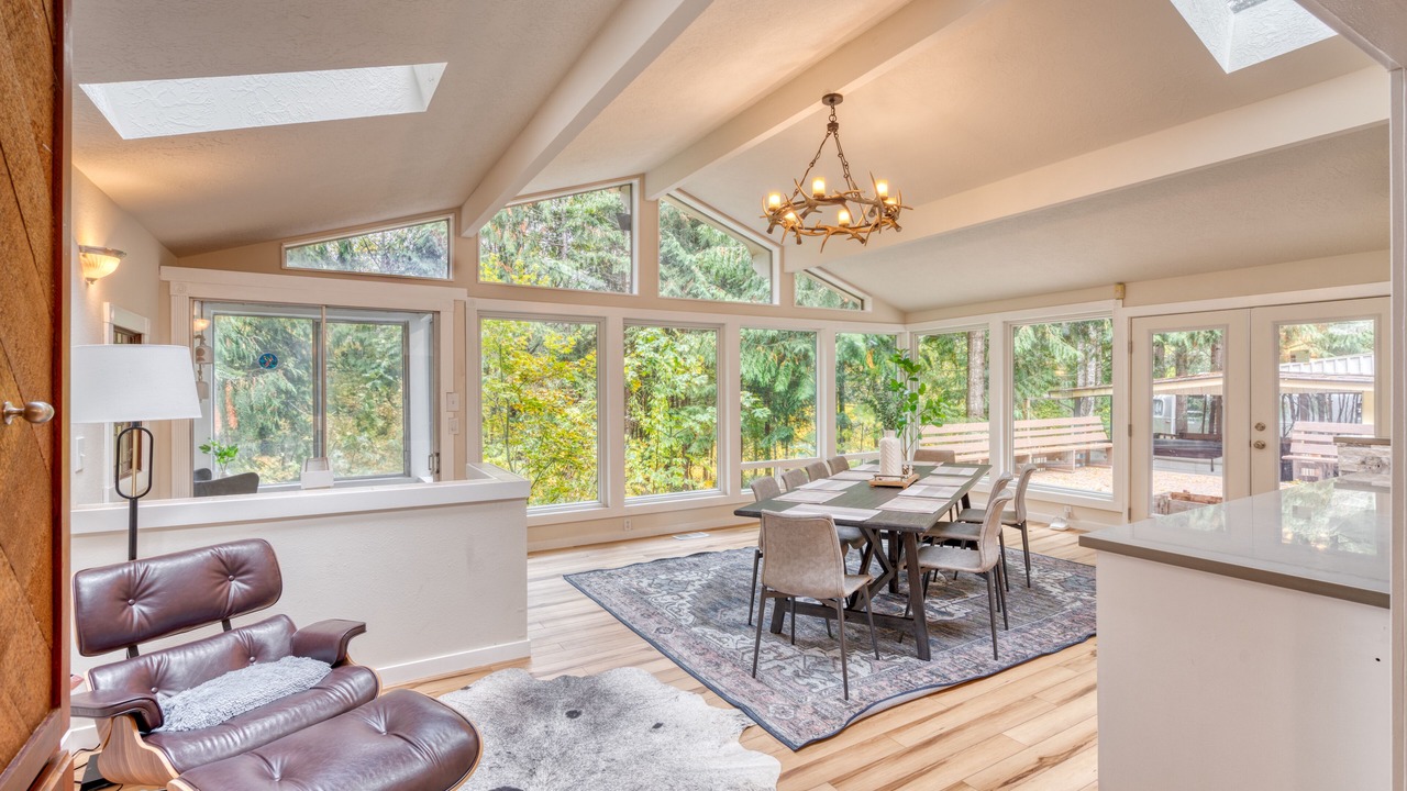 Photo of Others in Zigzag