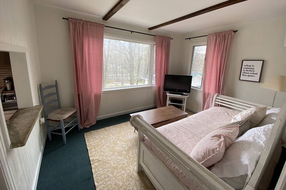 Photo of Bedroom in East Dorset