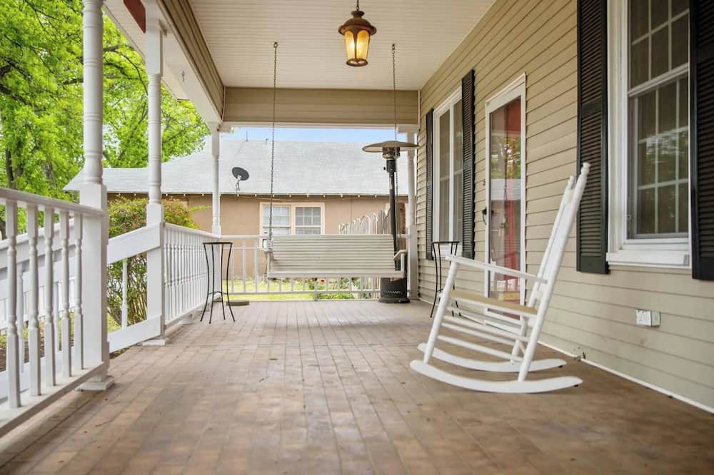 Photo of Outdoor in Brady