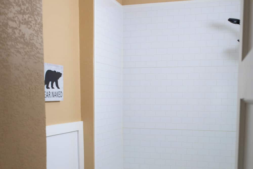 Photo of Bathroom in Brady