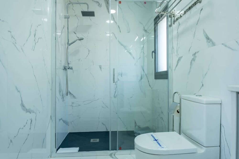 Photo of Bathroom in Masnou