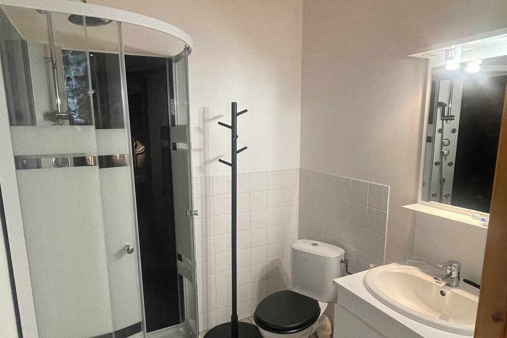 Photo of Bathroom in Les Estables