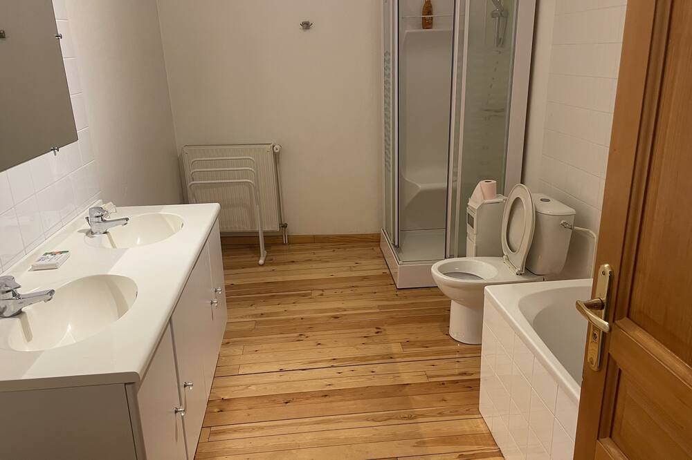 Photo of Bathroom in Les Estables