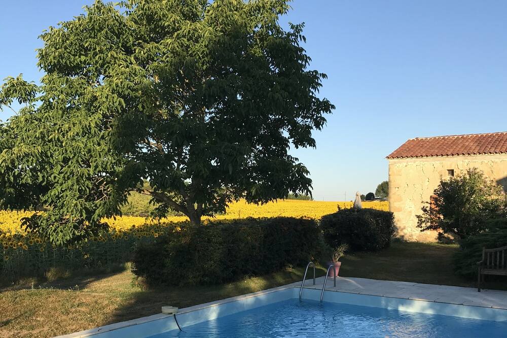 Photo of Outdoor in Segalas