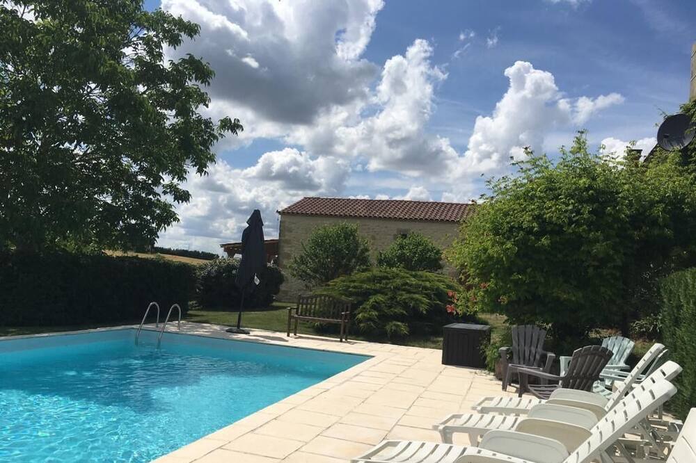 Photo of Outdoor in Segalas