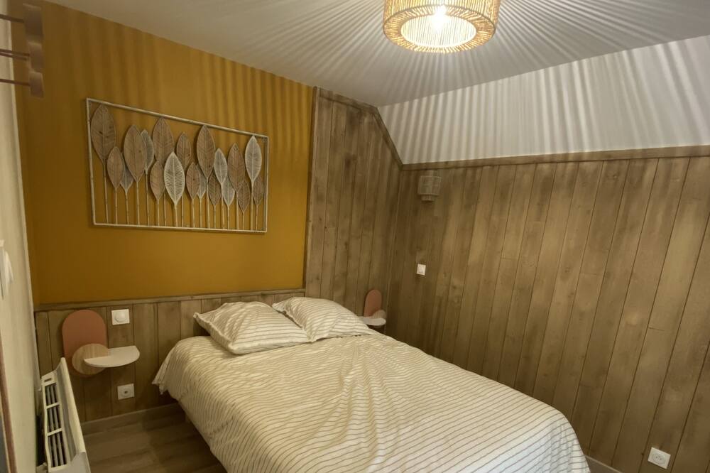 Photo of Bedroom in Houlle