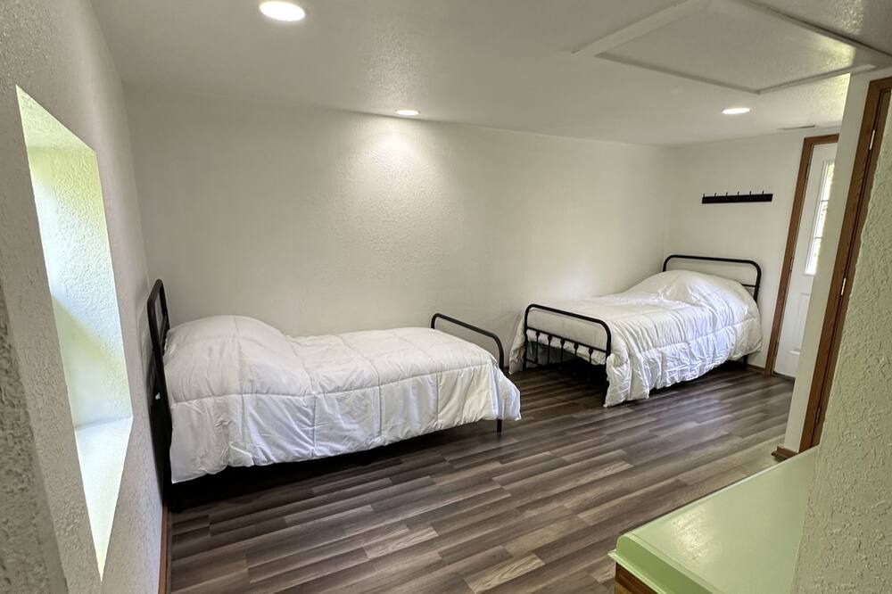 Photo of Bedroom in Wolcottville
