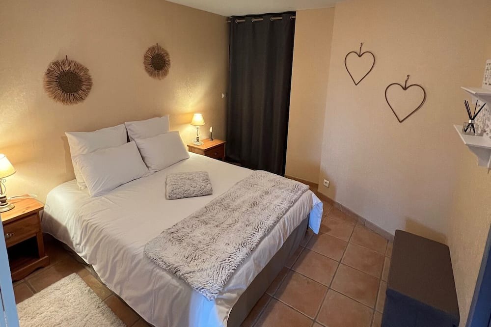 Photo of Bedroom in Allex