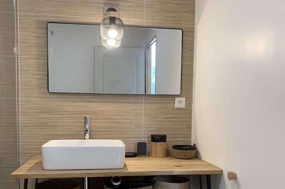 Photo of Bathroom in Castelculier